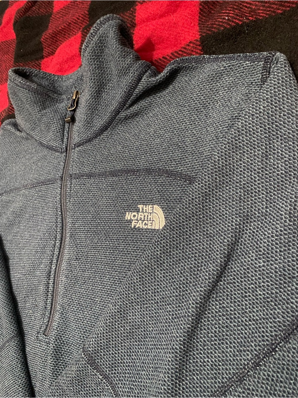 2015 The North Face Men’s Textured Cap Rock  1/4 Zip Pullover in Asphalt Grey